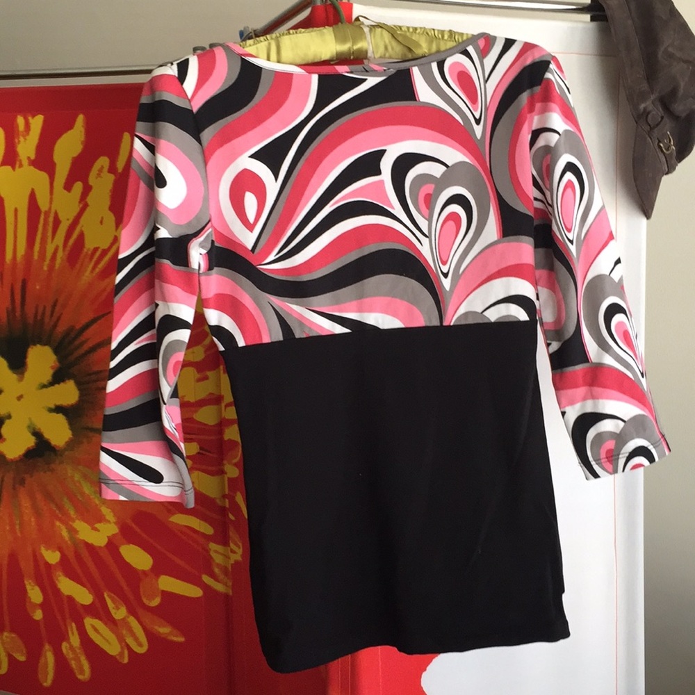 ๐ VENUS LOVE PRINT TOP ๐ - Picture 2 of 2